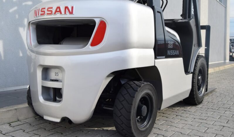 Nissan UL02A25J – 12799 full