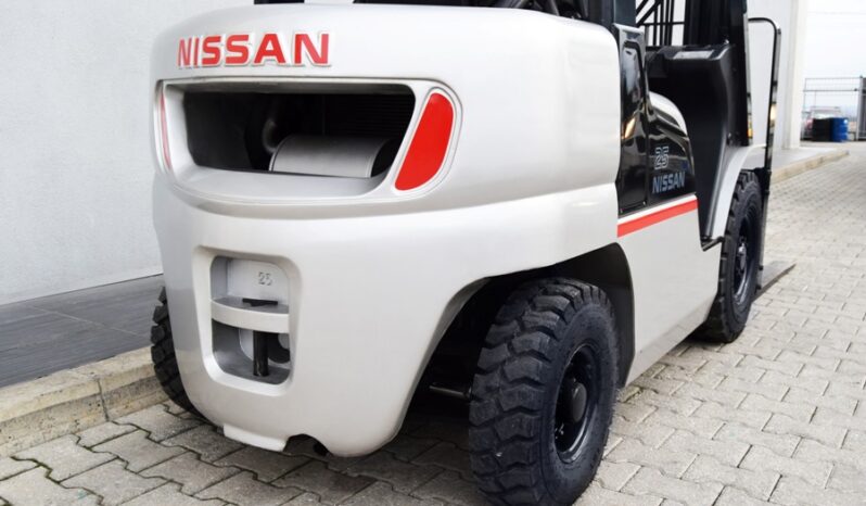 Nissan LYL02A25 – 12920 full